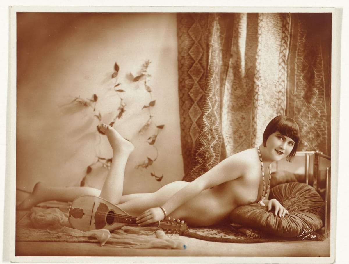 Обнаженная с мандолиной, 1900-1920