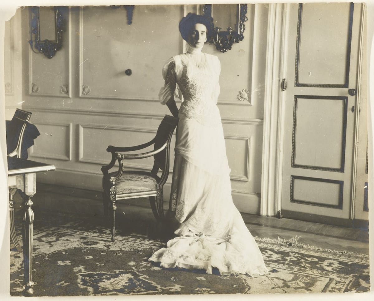 Портрет неизвестной женщины, 1918