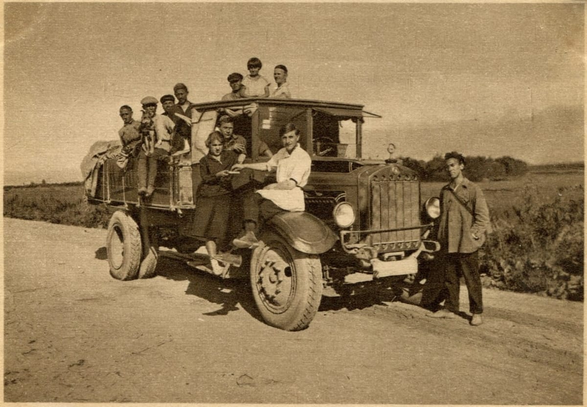 По дороге из Алма-Аты в Фрунзе, 1930-е гг