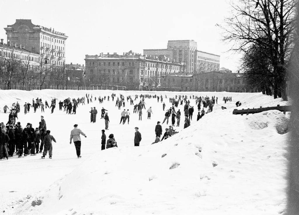 Каток на Чистых прудах, 1950-е