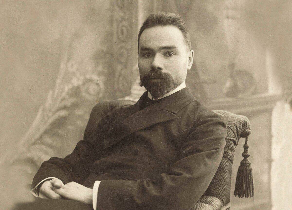 Не надо обманчивых грёз, Не надо красивых утопий: Но Рок поднимает вопрос, Мы кто в этой старой Европе?