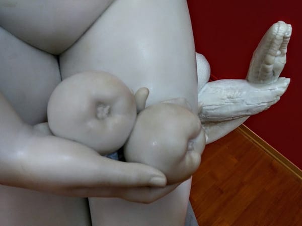 Ева, яблоки и змей-искуситель