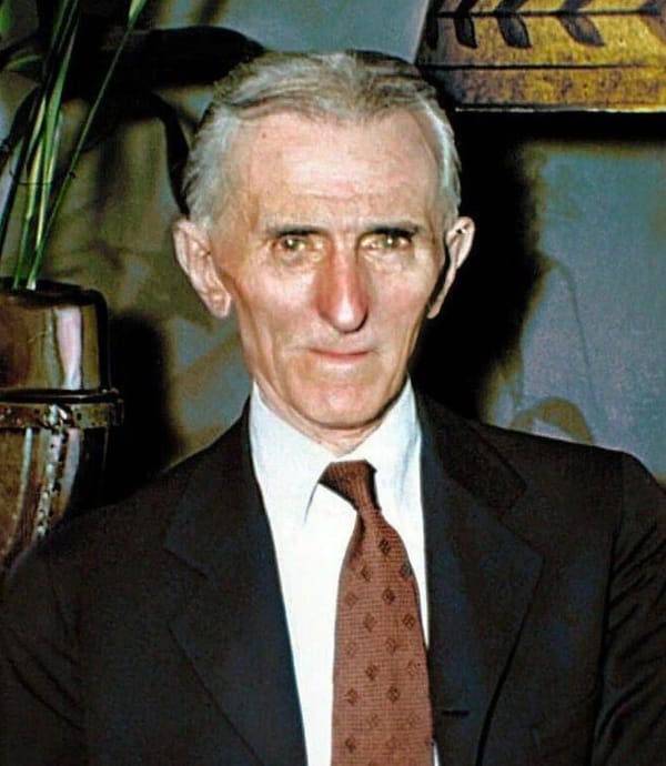 81-летний Никола Тесла в 1937