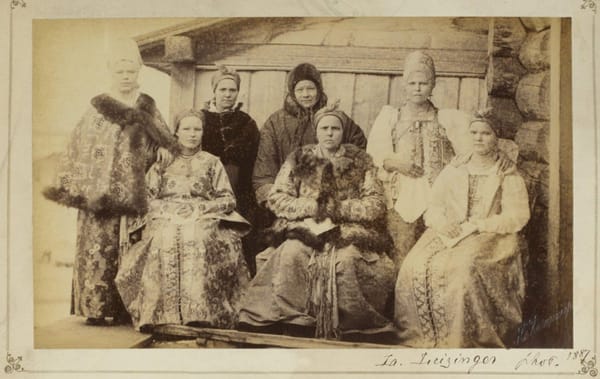 Женщины города Мезень Архангельской губернии в 1900-е годы