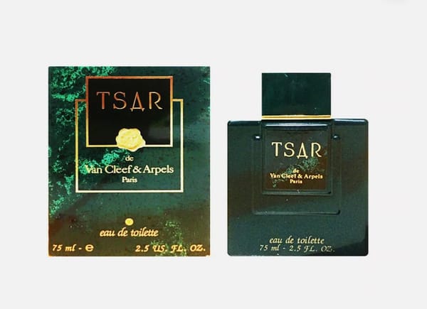 Van Cleef & Arpels выпустили в 1998 году мужской аромат Eau du Tsar с русскими мотивами