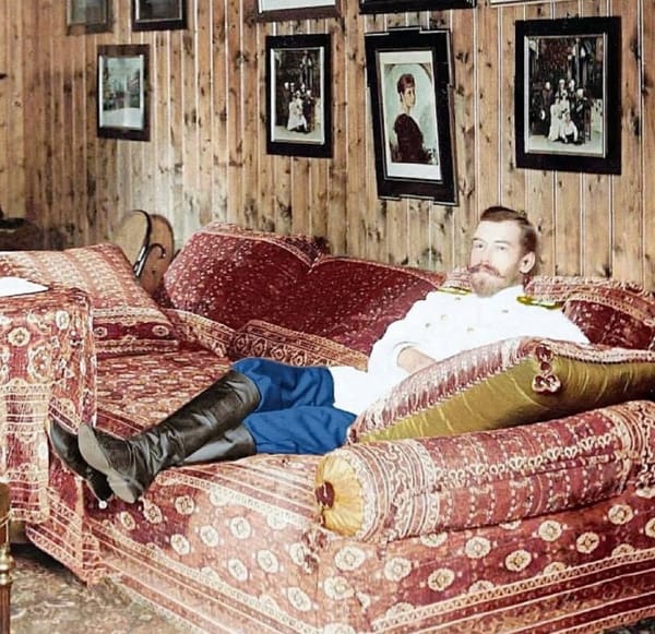 Николай II в охотничьем домике в 1894 году