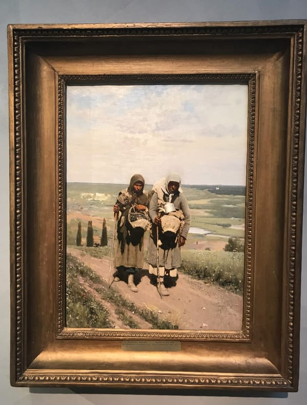 Богомолки-странницы, которых Репин написал в 1878 году, к 1883 году дошли до полотна «Крестный ход в Курской губернии», почти не изменившись