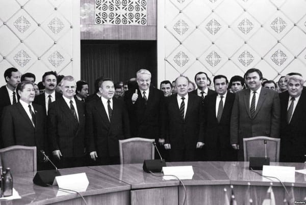 21 декабря 1991 года подписана Алма-Атинская декларация - документ, фактически утвердивший прекращение существования СССР