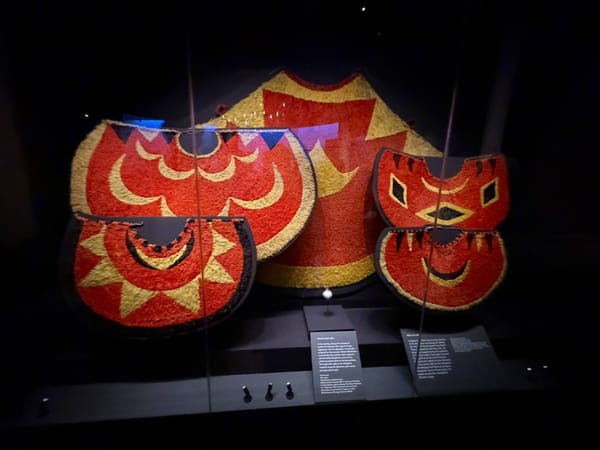 В 1824 году Британию посетили гавайский король Камехамеха II и королева Камамалу