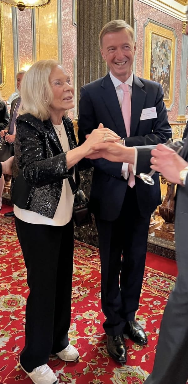 89-летняя Екатерина, герцогиня Кентская в кроссовках Ньюбэланс на торжественном вечере основанного ею 16 лет назад конкурса для молодых музыкантов Фьюче Талент