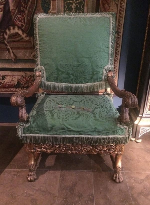 Кресла такого типа были на пике парижской моды в 1675-85 гг