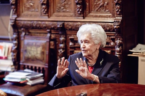 Ирине Антоновой сегодня исполнилось 96 лет