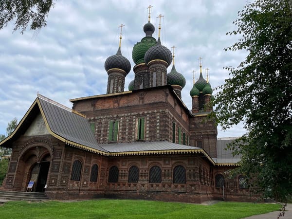 Тот самый храм с тысячерублевой купюры находится в Ярославле