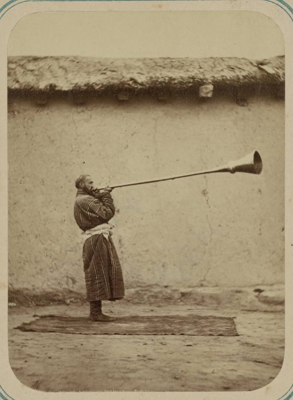Жители Ташкента за игрой на музыкальных инструментах, 1870-е годы