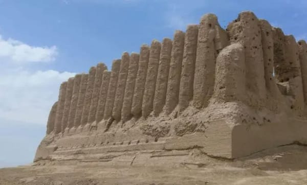 Ни жив, ни Мерв: руины в Каракумах