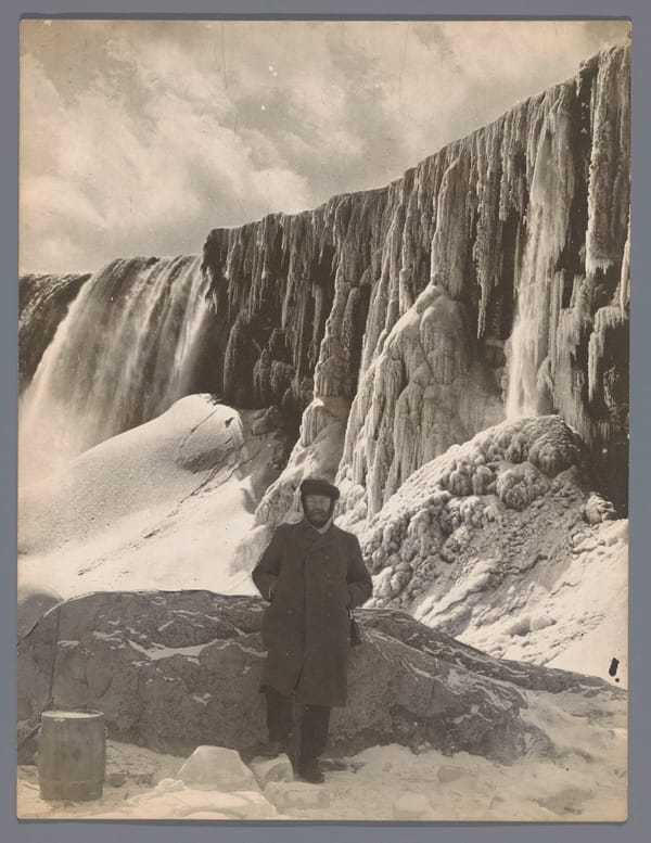 Портрет Граадта ван Роггена (нидерландский живописец, 1867-1959) напротив замерзшего водопада, 1900-1920