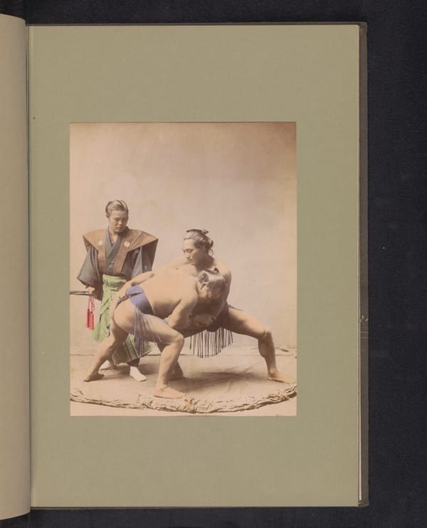 Два борца сумо и судья, 1887-1897 гг