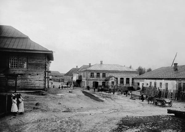 Улица в еврейском местечке Олыка Дубенского уезда Волынской губернии, 1912-1914