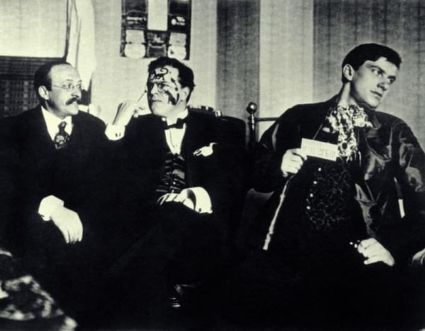 Андрей Шемшурин, Давид Бурлюк, Владимир Маяковский, Москва, 1914