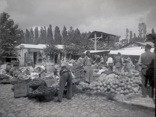 На базаре, Ялта, 1897