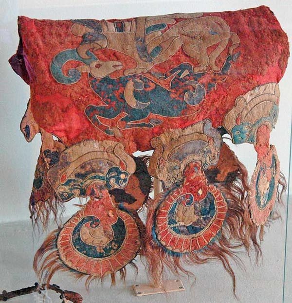 Скифский чехол для седла с изображением грифона, 2400 лет