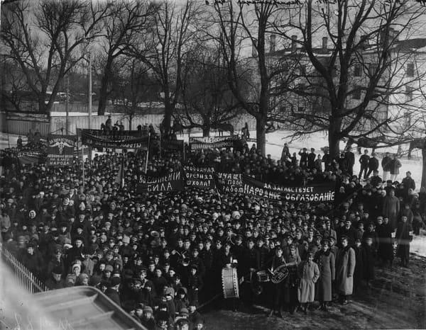 Демонстрация учащихся в Царском Селе, март 1917