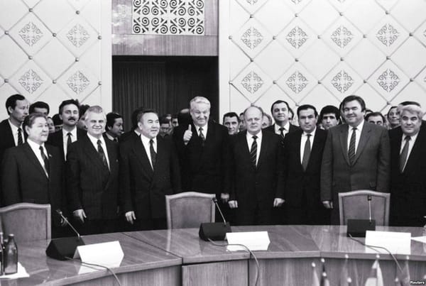 21 декабря 1991 года подписана Алма-Атинская декларация, документ, фактически утвердивший прекращение существования СССР