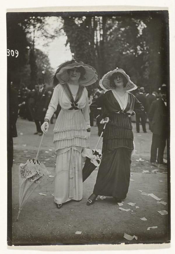 Две француженки, 1912