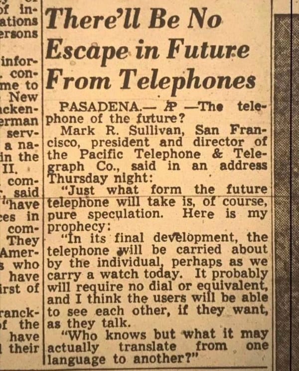 1953 год: предсказание о телефонах, которые люди будут носить повсюду и даже смотреть через них друг на друга