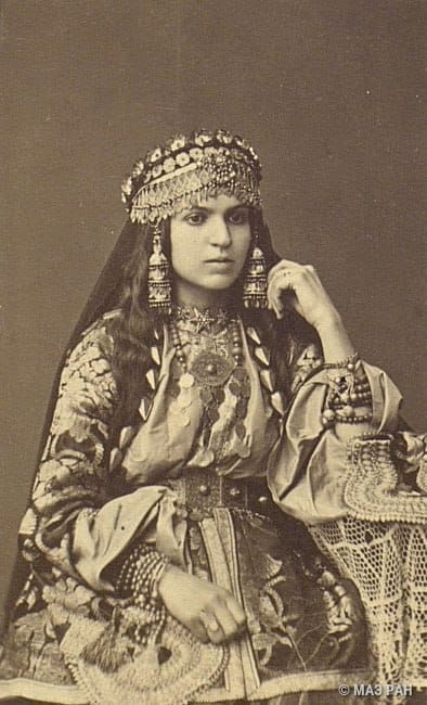Армянские женщины в традиционных нарядах, 1870-1880 гг