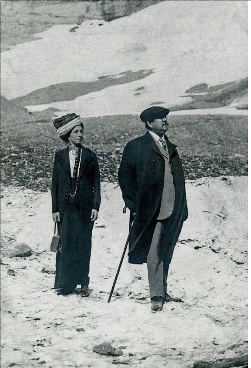 Русские туристы в Швейцарии, гора Юнгфрау, 1913 год
