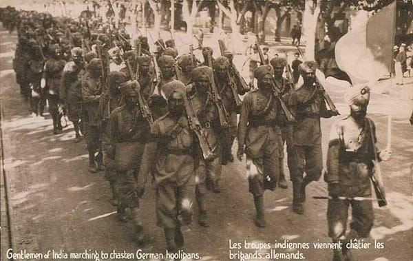 24 августа 1914 года первые части индийского экспедиционного корпуса «А» покинули Индию и направились во Францию, ​​30 сентября она должны были быть переброшены к Ипру