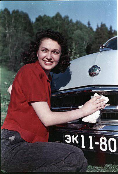 Съемка для рекламы автомобиля «Москвич», середина 1950-х