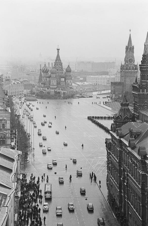 2025 год отмечает 115-летие со дня рождения советского фотографа Наума Грановского, чьё имя неразрывно связано с историей Москвы и архитектурным наследием СССР