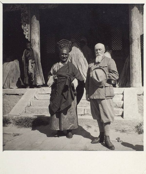 Николай Рерих и настоятель Ганьчжурского монастыря, 1934 год